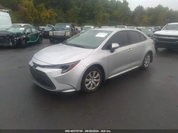 5YFB4MDE7RP131522 2024 TOYOTA COROLLA - Image 2