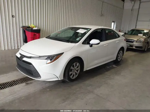 5YFB4MDE7RP131567 2024 TOYOTA COROLLA - Image 2