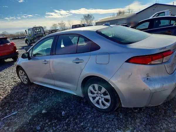 5YFB4MDE7RP132363 2024 TOYOTA COROLLA - Image 2