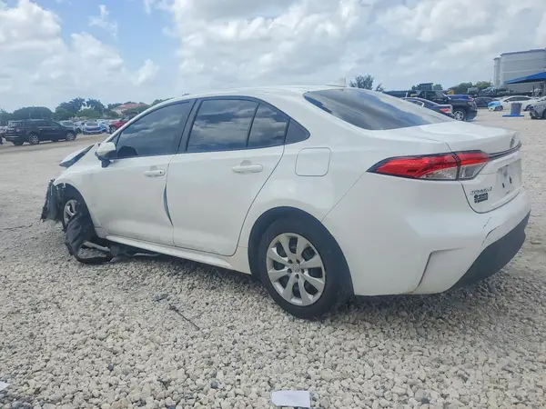 5YFB4MDE7RP135067 2024 TOYOTA COROLLA - Image 2