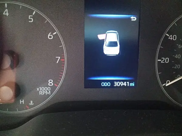 5YFB4MDE7RP139331 2024 TOYOTA COROLLA - Image 8