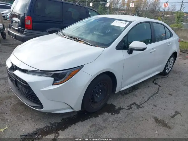 5YFB4MDE7RP148658 2024 TOYOTA COROLLA - Image 2
