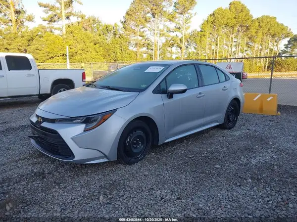 5YFB4MDE7RP162754 2024 TOYOTA COROLLA - Image 2