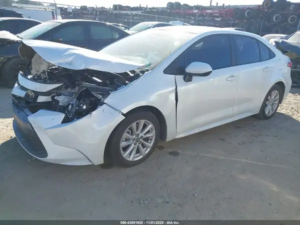 5YFB4MDE7RP167789 2024 TOYOTA COROLLA - Image 2