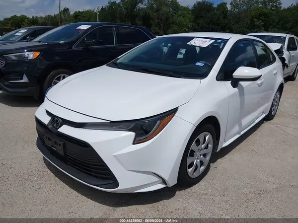 5YFB4MDE7RP170319 2024 TOYOTA COROLLA - Image 2