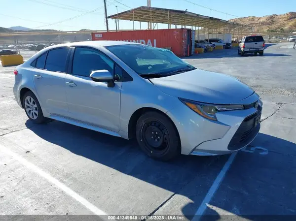 5YFB4MDE7RP175682 2024 TOYOTA COROLLA - Image 1