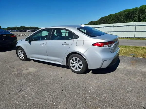 5YFB4MDE7RP185841 2024 TOYOTA COROLLA - Image 2