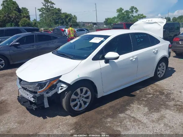 5YFB4MDE7RP192305 2024 TOYOTA COROLLA - Image 2
