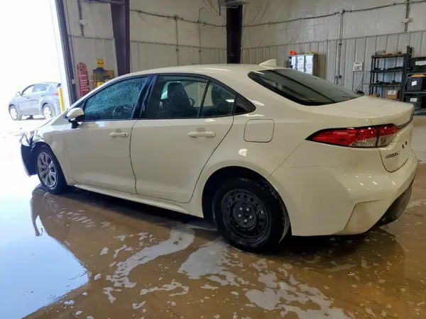 5YFB4MDE7RP193759 2024 TOYOTA COROLLA - Image 2