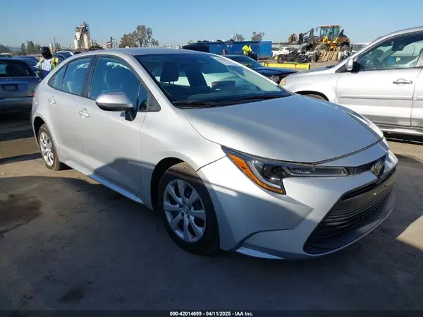 5YFB4MDE7RP199755 2024 TOYOTA COROLLA - Image 1