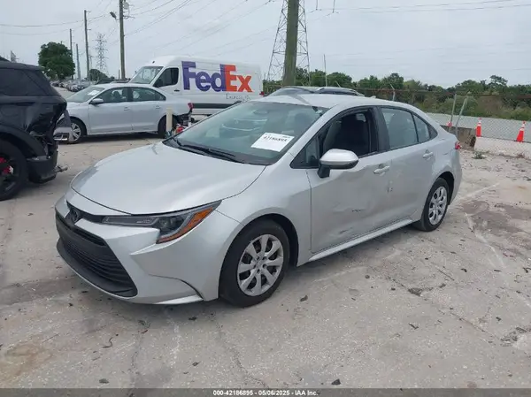 5YFB4MDE7RP202413 2024 TOYOTA COROLLA - Image 2