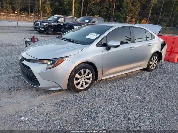 5YFB4MDE7RP204551 2024 TOYOTA COROLLA - Image 2