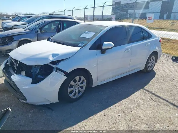 5YFB4MDE7RP208793 2024 TOYOTA COROLLA - Image 2