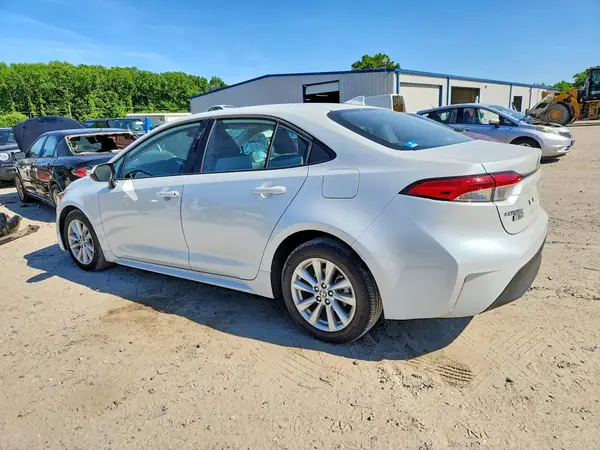 5YFB4MDE7RP222497 2024 TOYOTA COROLLA - Image 2
