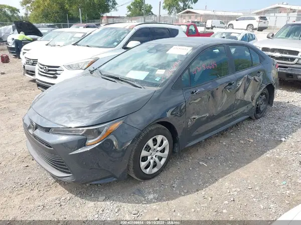 5YFB4MDE7RP227070 2024 TOYOTA COROLLA - Image 2