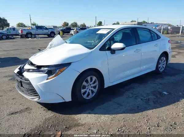 5YFB4MDE7SP235157 2025 TOYOTA COROLLA - Image 2