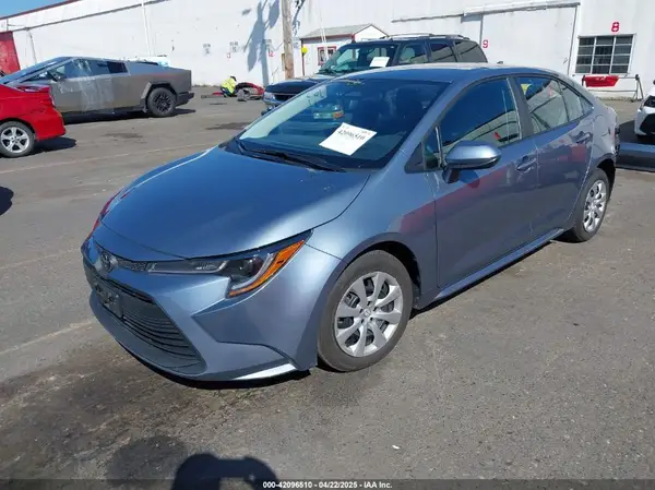 5YFB4MDE7SP244652 2025 TOYOTA COROLLA - Image 2
