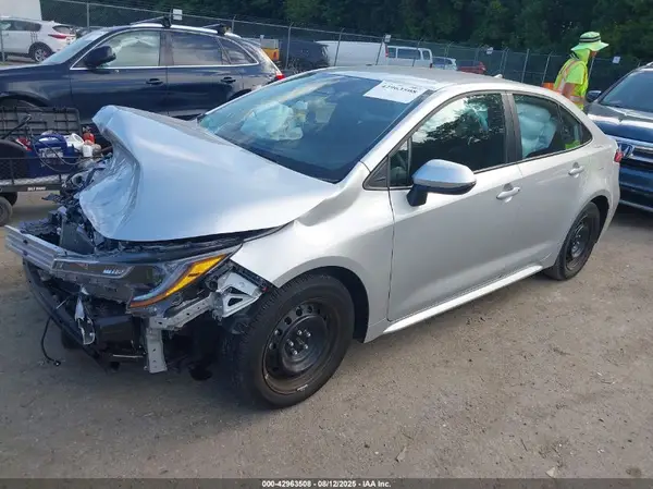 5YFB4MDE7SP268160 2025 TOYOTA COROLLA - Image 2