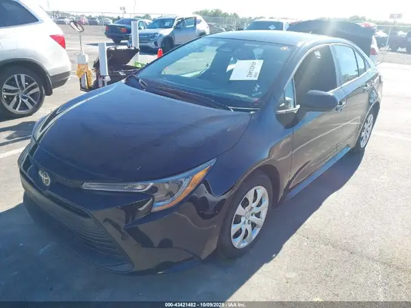 5YFB4MDE7SP275710 2025 TOYOTA COROLLA - Image 2
