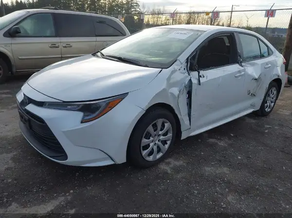 5YFB4MDE7SP291048 2025 TOYOTA COROLLA - Image 2