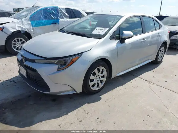 5YFB4MDE7SP302596 2025 TOYOTA COROLLA - Image 2