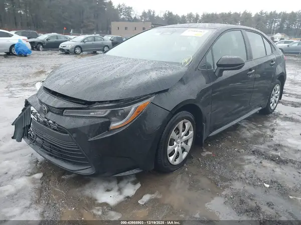 5YFB4MDE7SP303585 2025 TOYOTA COROLLA - Image 2
