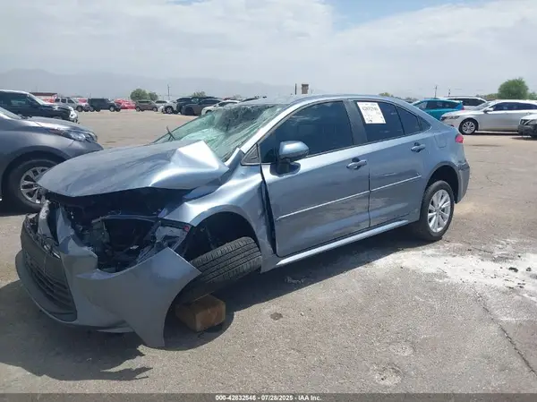 5YFB4MDE7SP323447 2025 TOYOTA COROLLA - Image 2