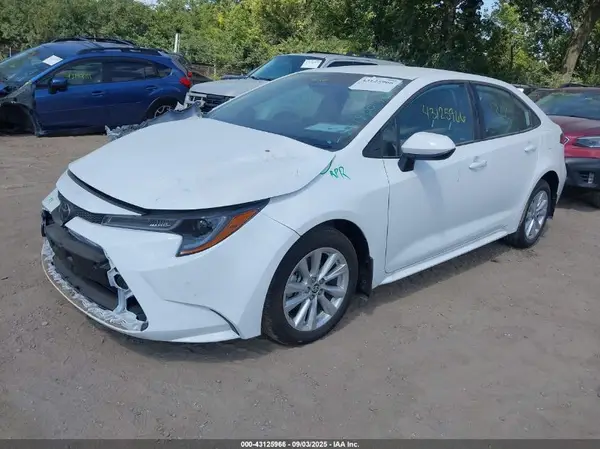 5YFB4MDE7SP332133 2025 TOYOTA COROLLA - Image 2