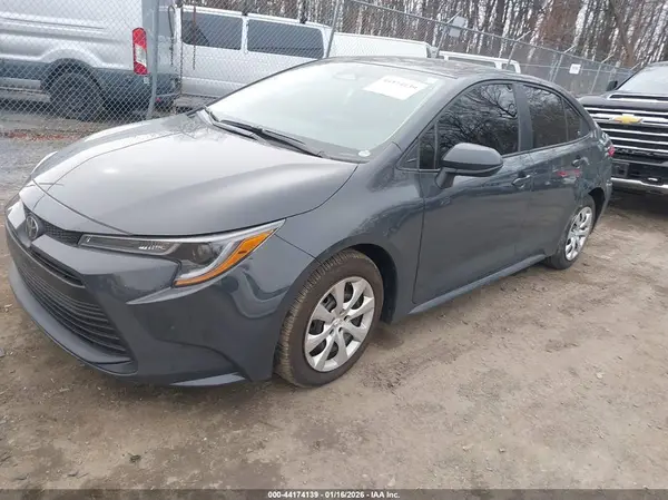5YFB4MDE7SP352690 2025 TOYOTA COROLLA - Image 2