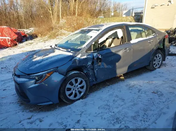 5YFB4MDE7SP357243 2025 TOYOTA COROLLA - Image 2