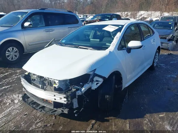 5YFB4MDE7TP381902 2026 TOYOTA COROLLA - Image 2