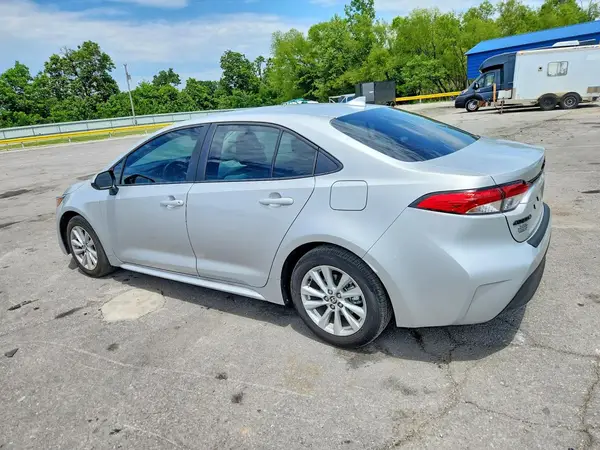 5YFB4MDE7TP420181 2026 TOYOTA COROLLA - Image 2
