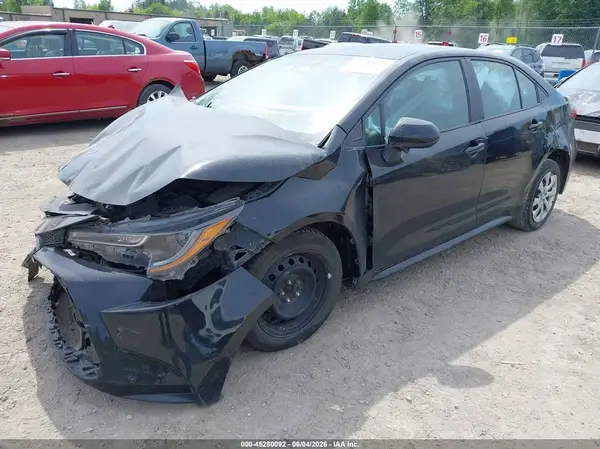 5YFB4MDE8PP011368 2023 TOYOTA COROLLA - Image 2
