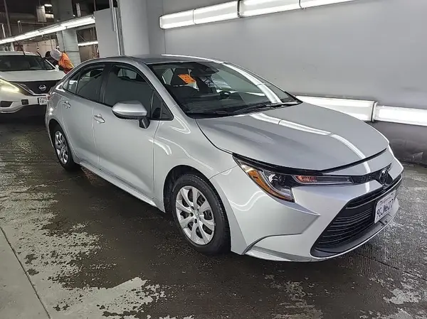 5YFB4MDE8PP037632 2023 TOYOTA COROLLA - Image 8