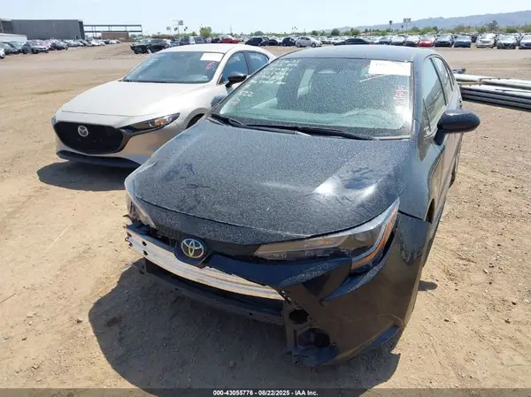 5YFB4MDE8PP074471 2023 TOYOTA COROLLA - Image 2