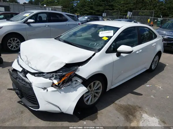 5YFB4MDE8PP078956 2023 TOYOTA COROLLA - Image 2