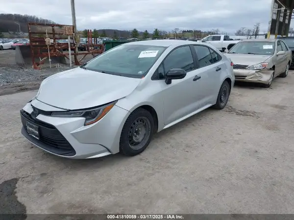 5YFB4MDE8RP095193 2024 TOYOTA COROLLA - Image 2