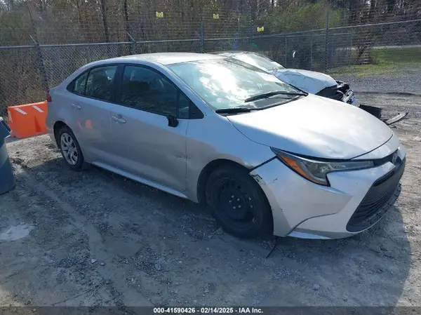 5YFB4MDE8RP098983 2024 TOYOTA COROLLA - Image 1