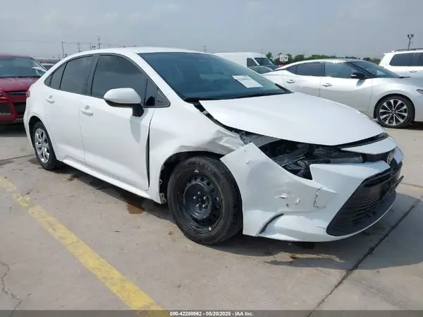 5YFB4MDE8RP102062 2024 TOYOTA COROLLA - Image 1
