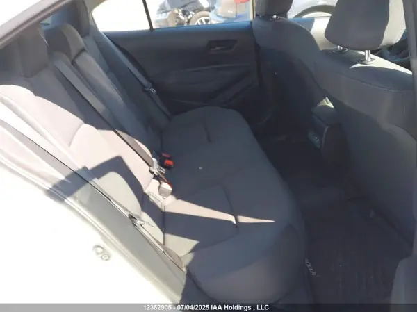 5YFB4MDE8RP111733 2024 TOYOTA COROLLA - Image 8