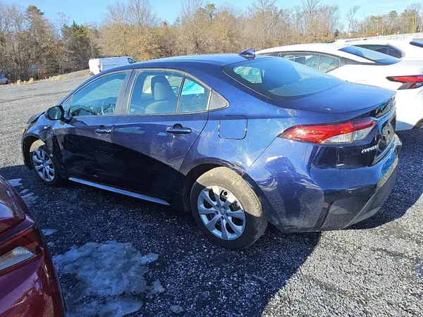 5YFB4MDE8RP112879 2024 TOYOTA COROLLA - Image 2