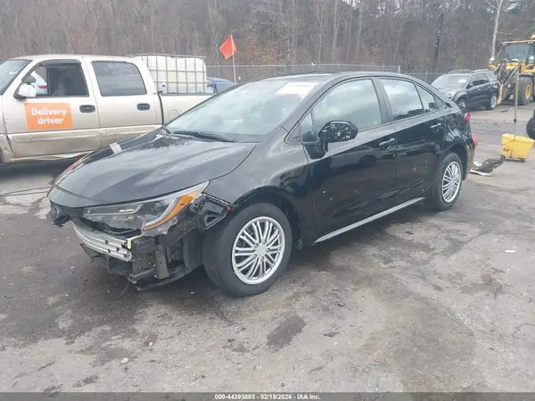 5YFB4MDE8RP114387 2024 TOYOTA COROLLA - Image 2