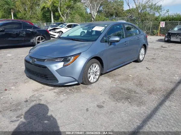 5YFB4MDE8RP115460 2024 TOYOTA COROLLA - Image 2