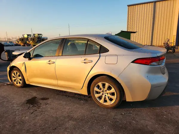 5YFB4MDE8RP118584 2024 TOYOTA COROLLA - Image 2