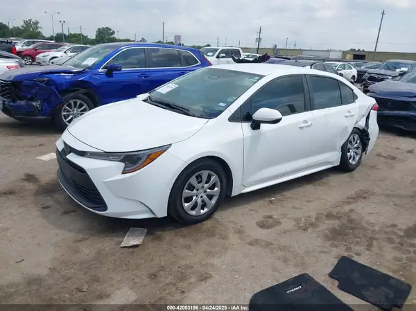 5YFB4MDE8RP128628 2024 TOYOTA COROLLA - Image 2