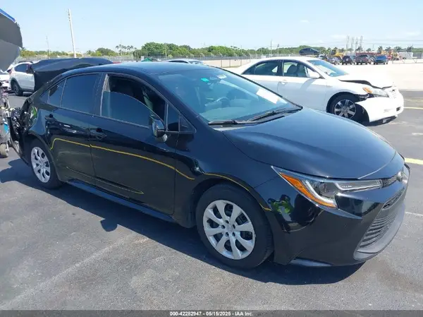 5YFB4MDE8RP131397 2024 TOYOTA COROLLA - Image 1
