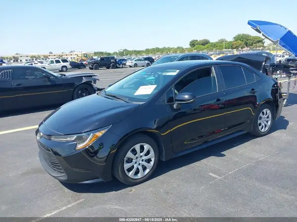 5YFB4MDE8RP131397 2024 TOYOTA COROLLA - Image 2