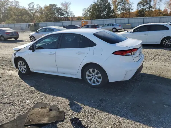5YFB4MDE8RP132579 2024 TOYOTA COROLLA - Image 2