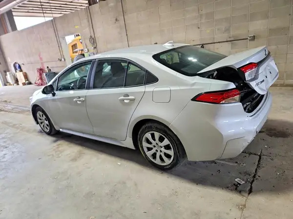 5YFB4MDE8RP133747 2024 TOYOTA COROLLA - Image 2