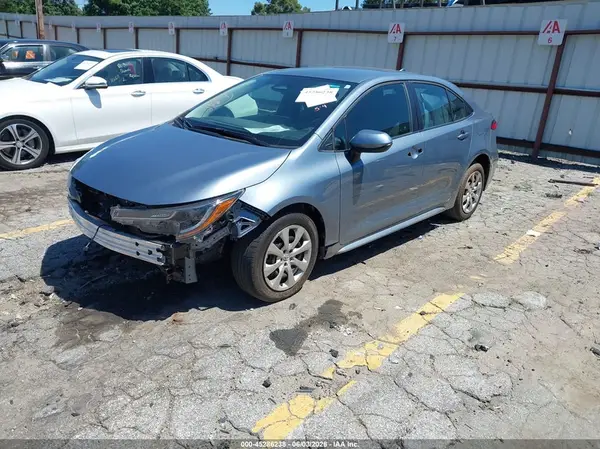 5YFB4MDE8RP137264 2024 TOYOTA COROLLA - Image 2